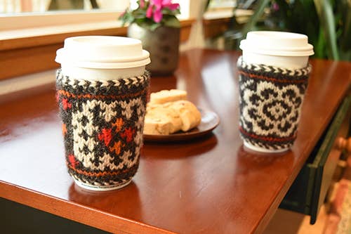 Nordic Hands: 25 Fiber Craft Projects to Discover Scandinavian Culture
