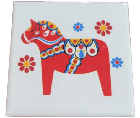 Red Dala Horse Magnet, 2"