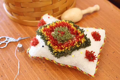 Nordic Hands: 25 Fiber Craft Projects to Discover Scandinavian Culture